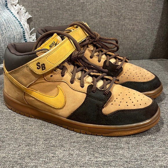 Nike Other - Nike Dunk Mid Pro SB “Wheat”. Vintage - 07- Sz-10.5 Excellent condition